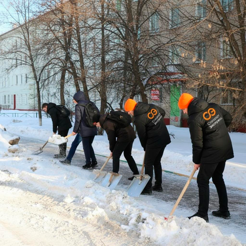 Уборка снега с крыш и территорий в Железноводске